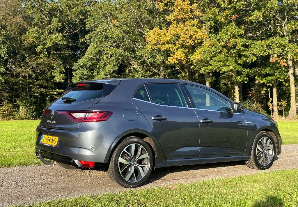 Foto 3 van Renault Mégane TCe 130pk EDC 2016 adap.cruise head-up LED