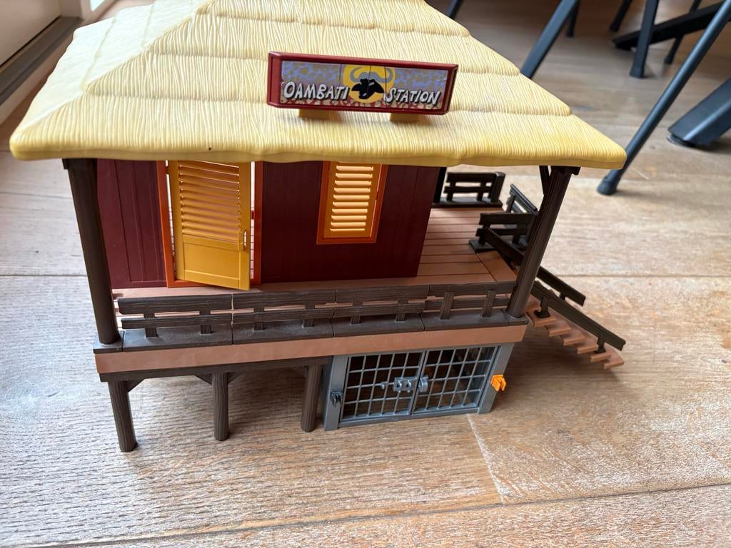 Playmobil Safari Verzorgingspost (5907) met extra dieren, Kinderen en Baby's, Speelgoed | Playmobil, Ophalen of Verzenden, Gebruikt