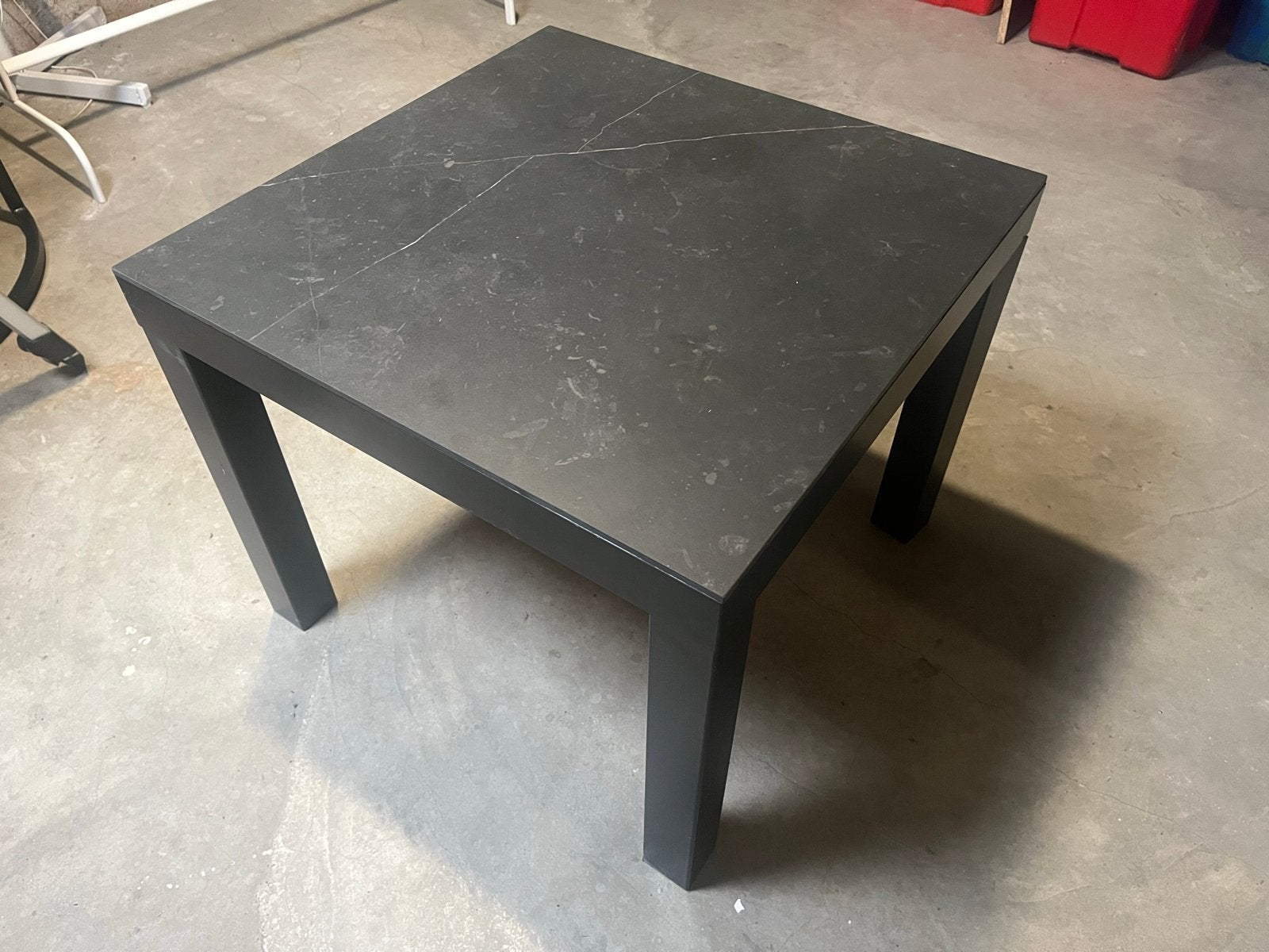Stijlvolle salontafel met keramisch blad marmerlook, Ophalen of Verzenden, Gebruikt, Vierkant, Overige materialen