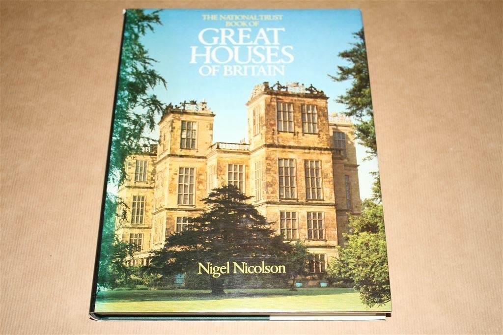 The National Trust Book of Great Houses of Britain., Ophalen of Verzenden, Gelezen, Interieur en Design