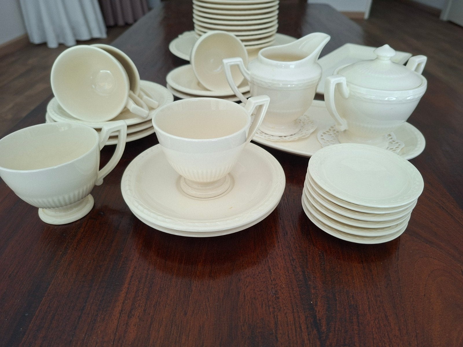 Crèmekleurig Servies - Compleet Set, Antiek en Kunst, Antiek | Servies compleet, Ophalen