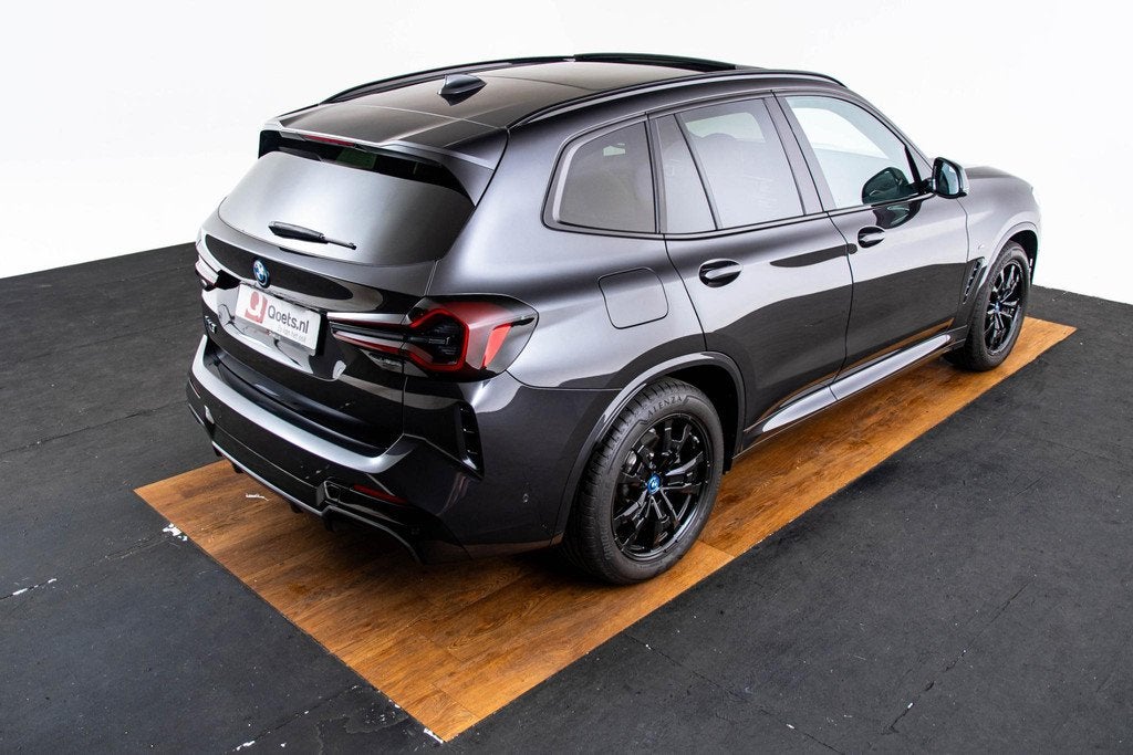 BMW iX3 Executive 80 kWh Sportstoelen - stoelverwarming - Ge, Auto's, BMW, Automaat, 12 maanden, Achterwielaandrijving, Gebruikt