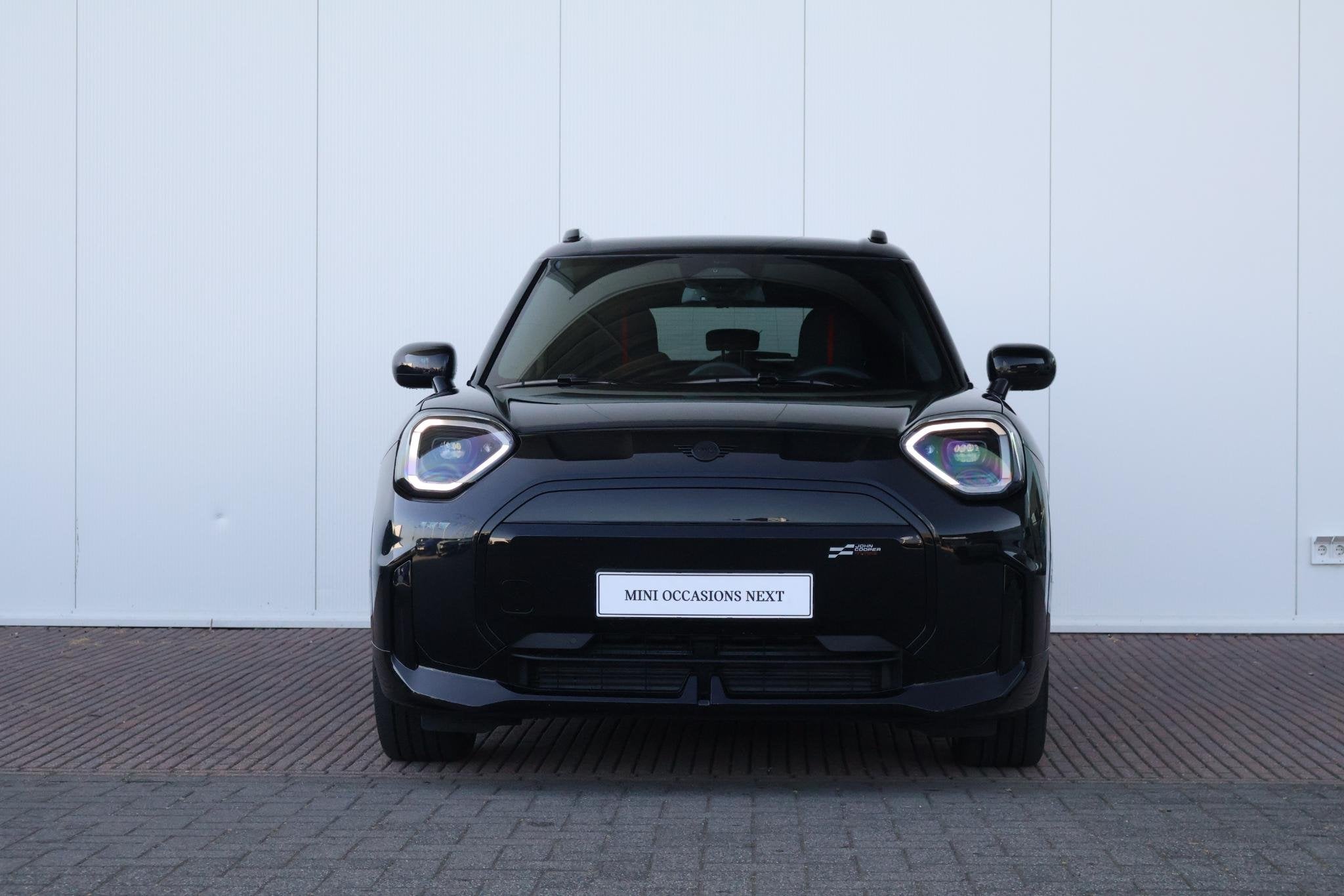 MINI Aceman SE John Cooper Works M 54.2 kWh | SoH 98% | Pano, Auto's, Gebruikt, Met garantie (alle), Leder en Stof, Zwart