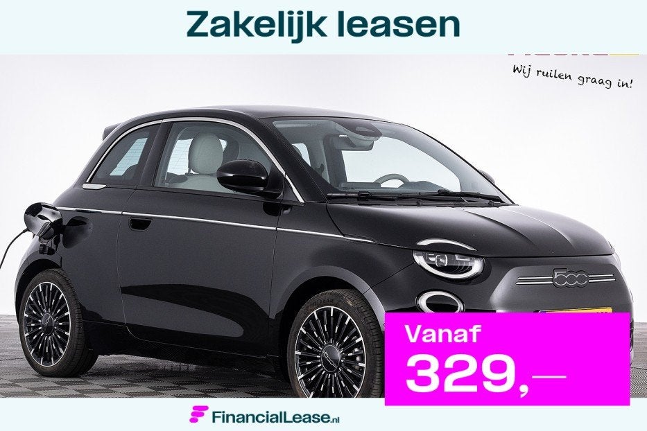 Fiat 500e 42kWh La Prima | PANORAMA | CAMERA | ADAPTIVE CRUI, 12 maanden, 0 cilinders, 118 pk, 4 stoelen