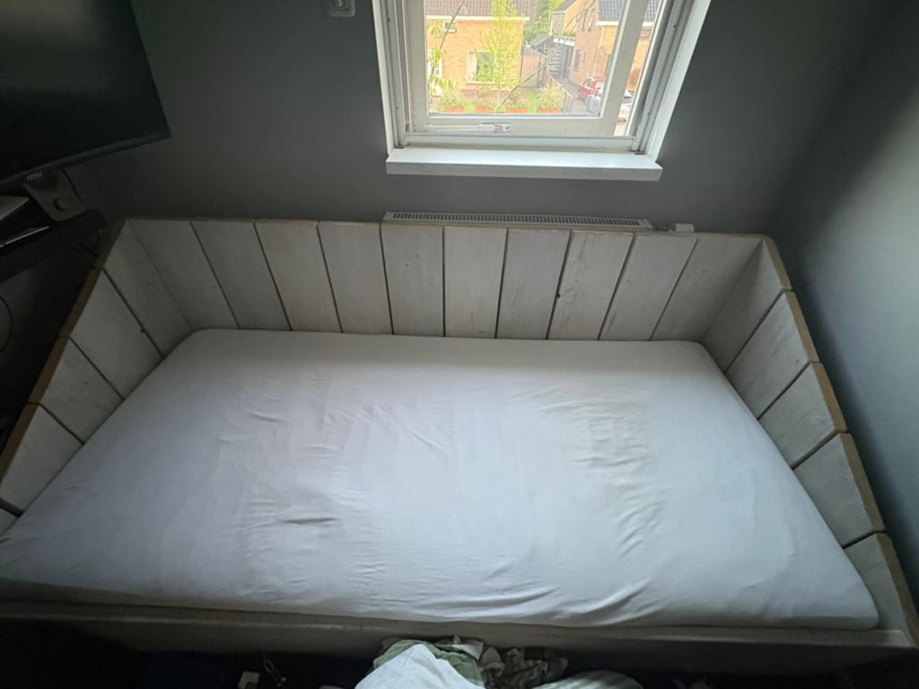1 persoonsbed 94x207 met matras erbij, Ophalen of Verzenden, Zo goed als nieuw, Eenpersoons, 90 cm