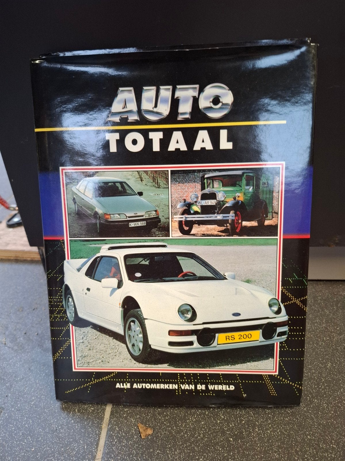 Auto Totaal Ford - Alle automerken van de wereld, Ophalen of Verzenden, Zo goed als nieuw, Ford, Lekturama