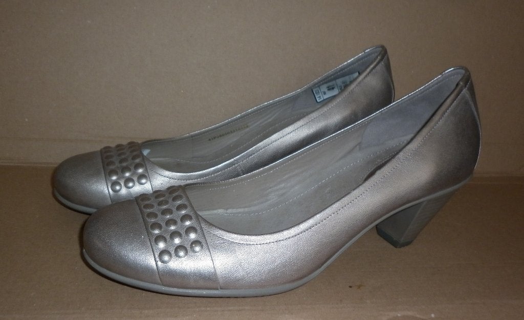 pumps maat 41 met lage hakken merk :Ecco, Kleding | Dames, Schoenen, Ecco, Pumps, Ophalen of Verzenden, Zo goed als nieuw