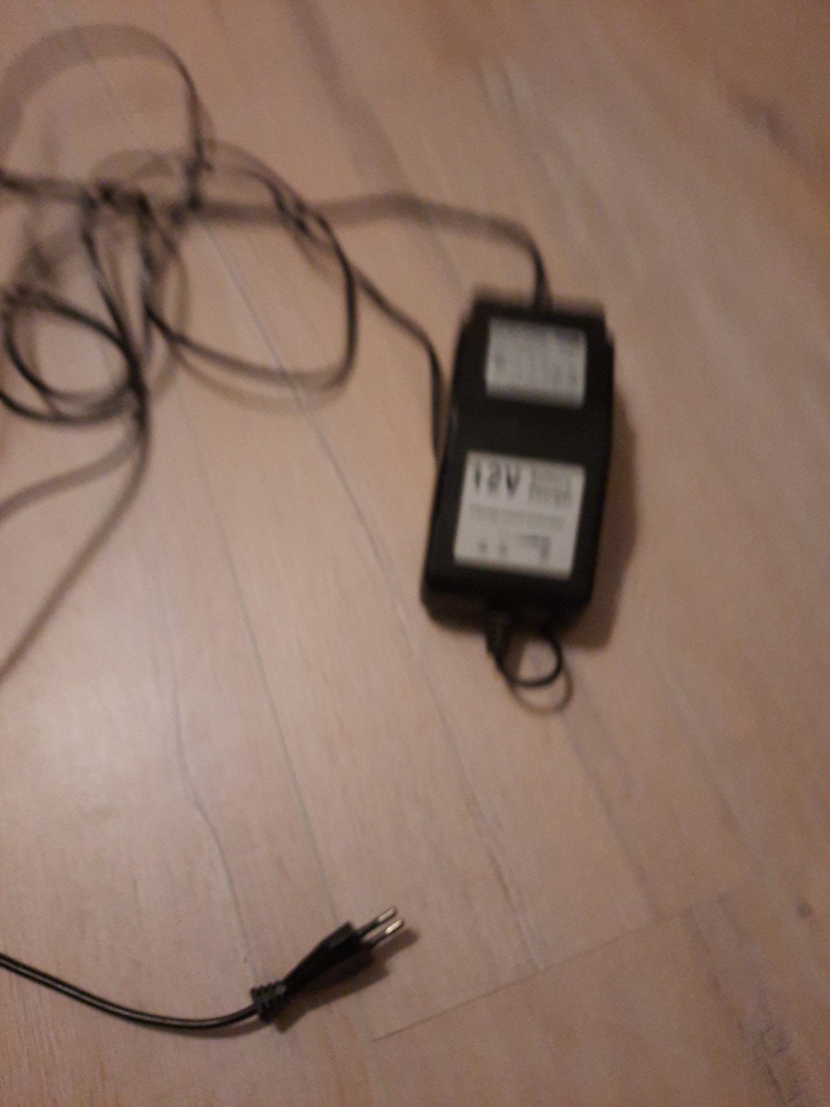 Druppellader 230V input 12V output, Auto-onderdelen, Gebruikt, Universele onderdelen