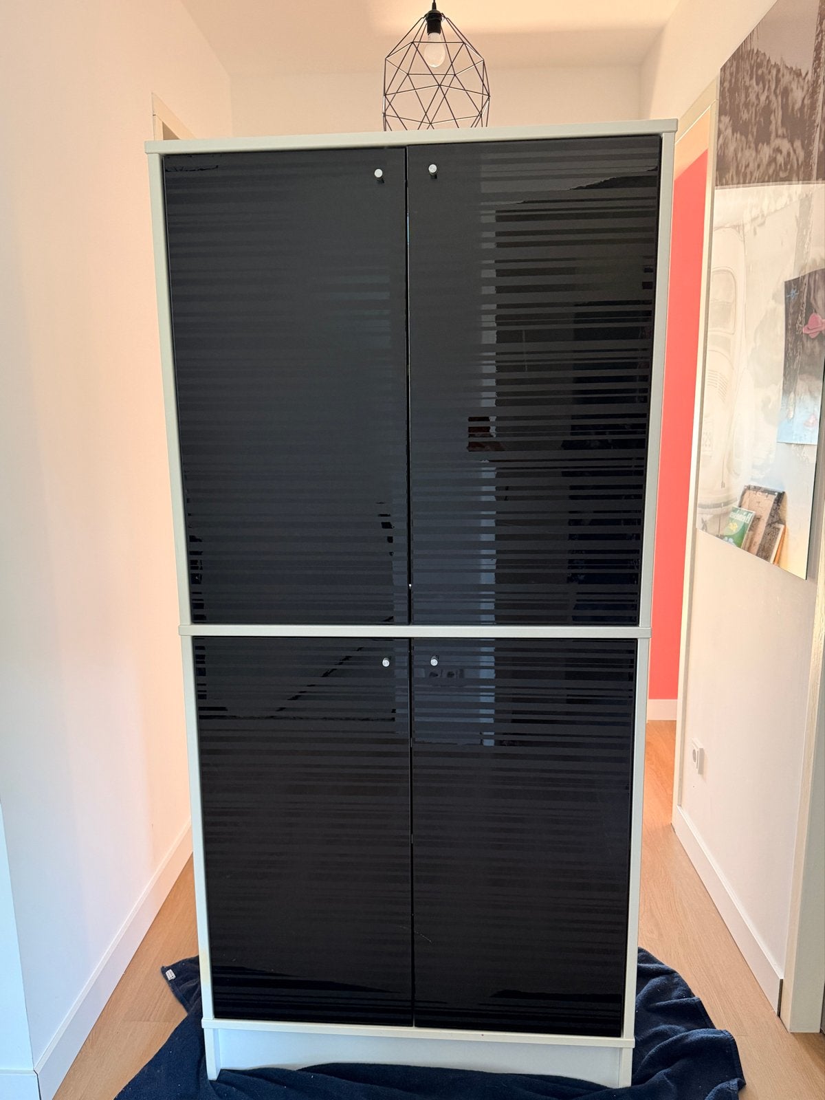 IKEA BESTA met design deuren (laxviken) 84x175x42 cm, Huis en Inrichting, Ophalen of Verzenden, Zo goed als nieuw