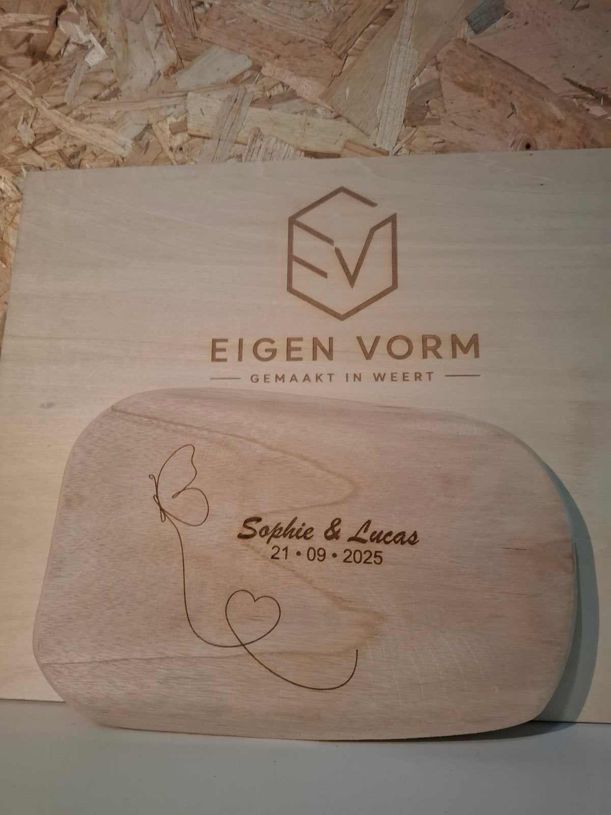Gepersonaliseerde houten borrelplank – naam of eigen ontwerp, Snij-/serveerplank, Ophalen of Verzenden, Nieuw, Hout