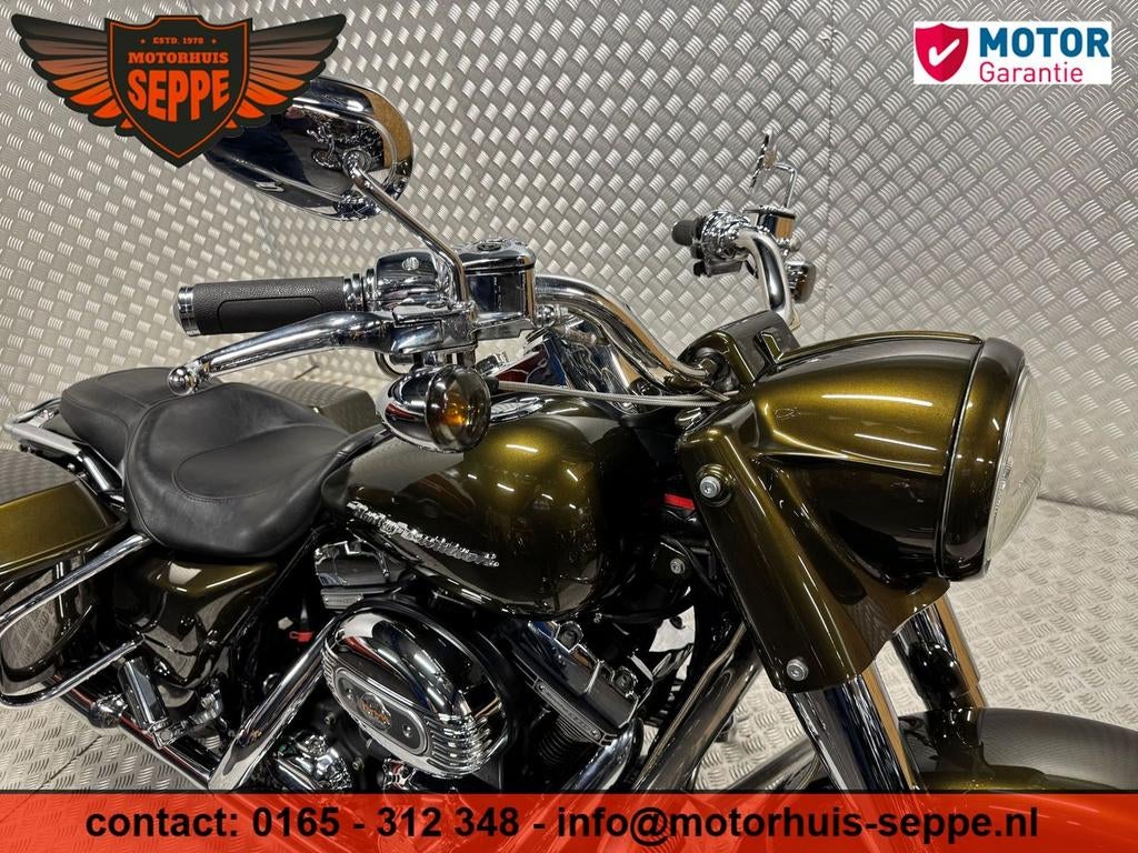 HARLEY-DAVIDSON ROAD KING 110Ci SCREAMIN EAGLE FLHRSE CVO, Motoren, 2 cilinders, HARLEY-DAVIDSON, Motorrijbewijs A, Bedrijf