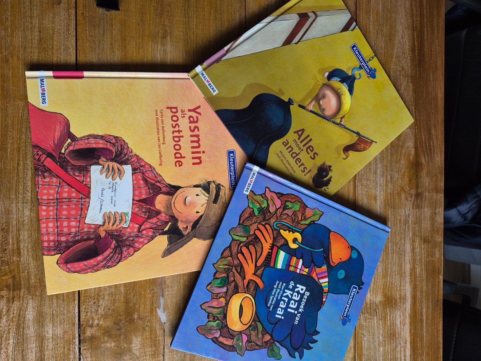 3 Kleuterplein boeken:Yasmin, Raai de Kraai, Alles moet ande, Fictie algemeen, Jongen of Meisje, Ophalen of Verzenden, Zo goed als nieuw