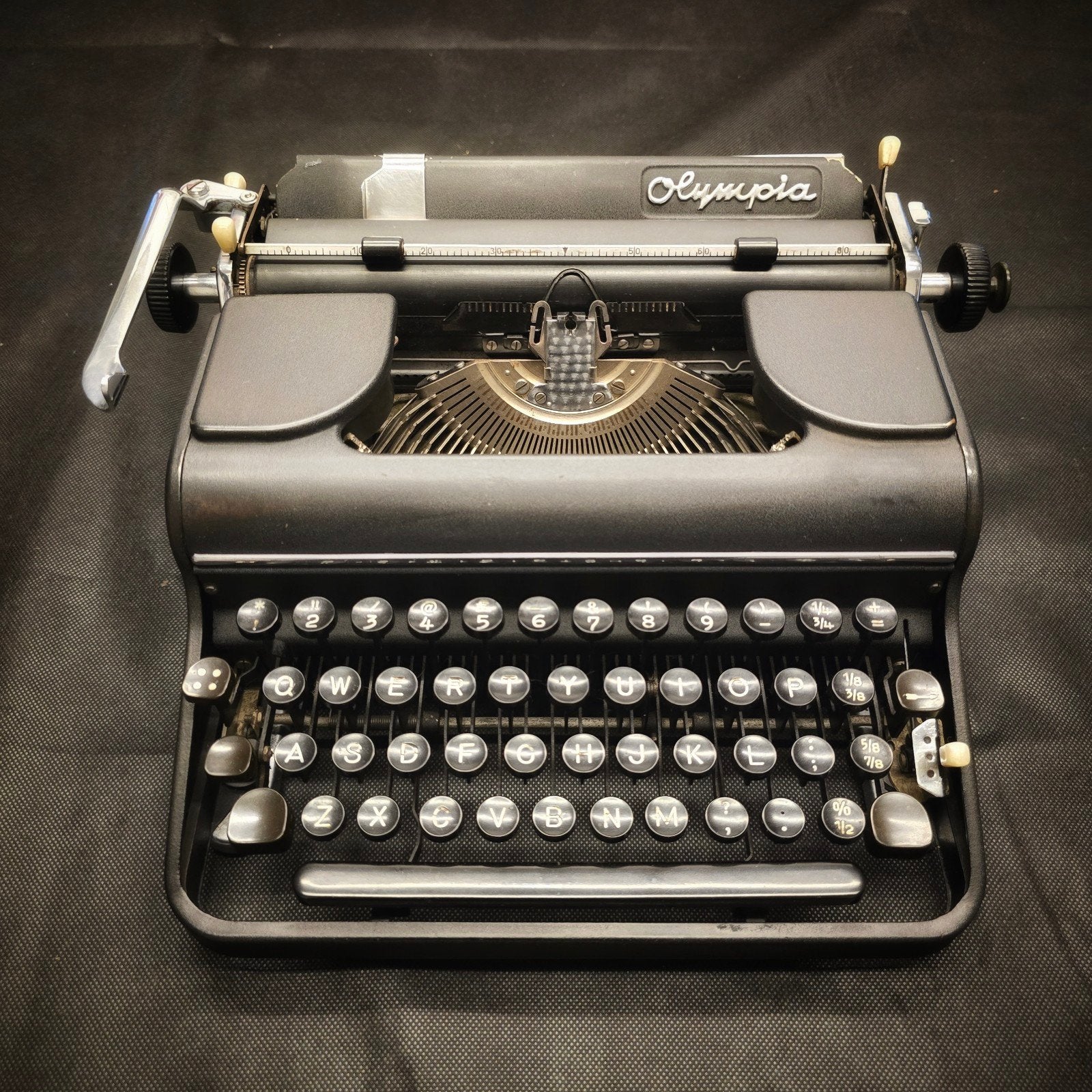 OLYMPIA SM1 1950 Zwart, zeldzaam model, gerestaureerd, Verzenden