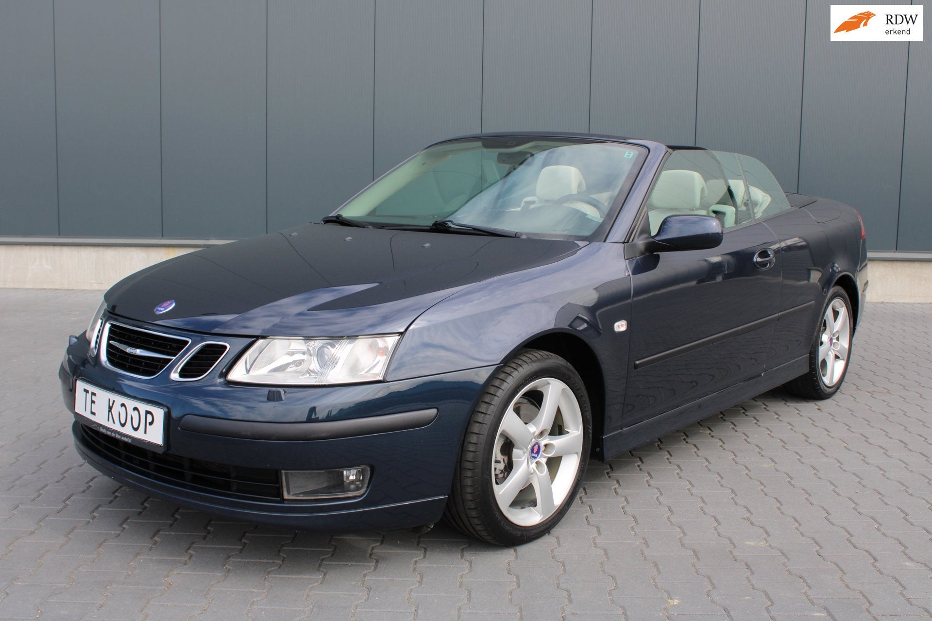 Saab 9-3 Cabrio 2.0 T Vector CARAVANTREKKER! 1600 KG GEREMD.