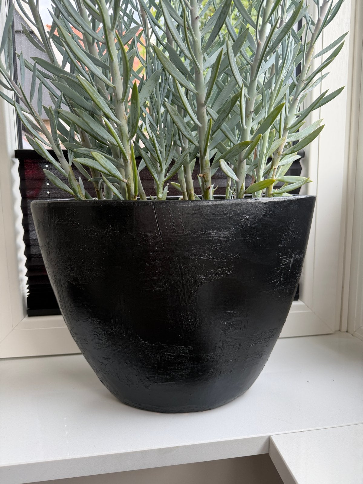 Zwarte bloempot 30cm hoog, 40cm breed, Tuin en Terras, Ophalen, Gebruikt