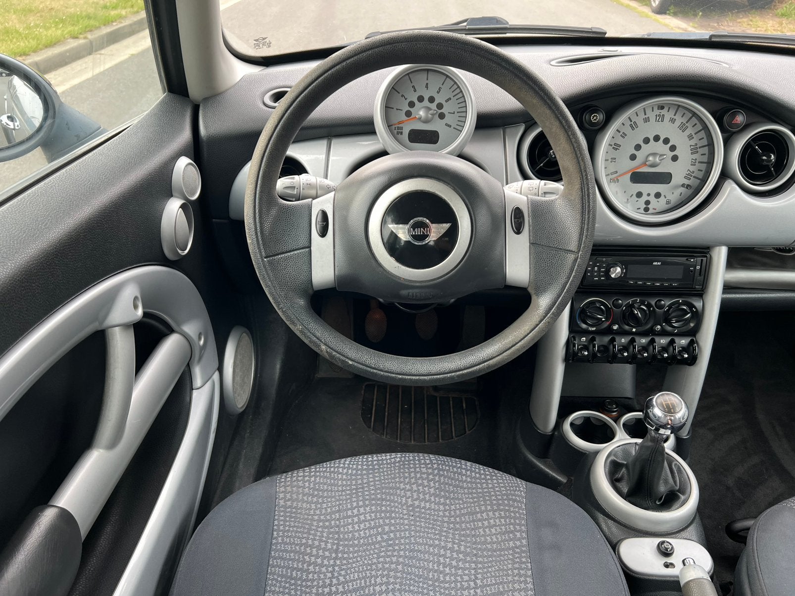 Foto 2 van Mini Cooper 1.6 Pepper Inruilkoopje
