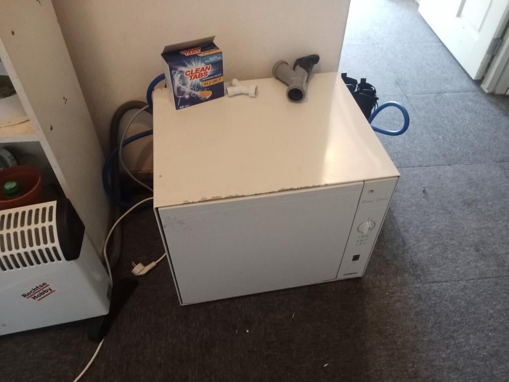 Mini vaatwasser - Siemens, Witgoed en Apparatuur, Vaatwasmachines, Ophalen, Gebruikt, Minder dan 85 cm, Minder dan 10 liter