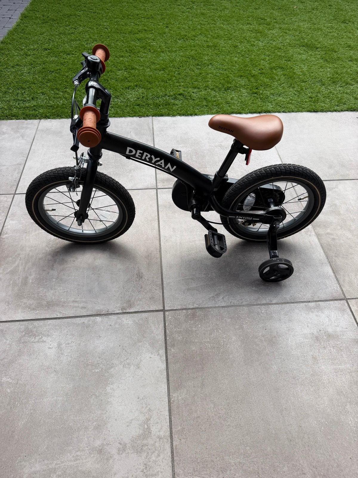 Deryan kinderfiets 14 inch zijwieltjes zwart - ZGAN, Ophalen, Zo goed als nieuw, Minder dan 16 inch, Zijwieltjes