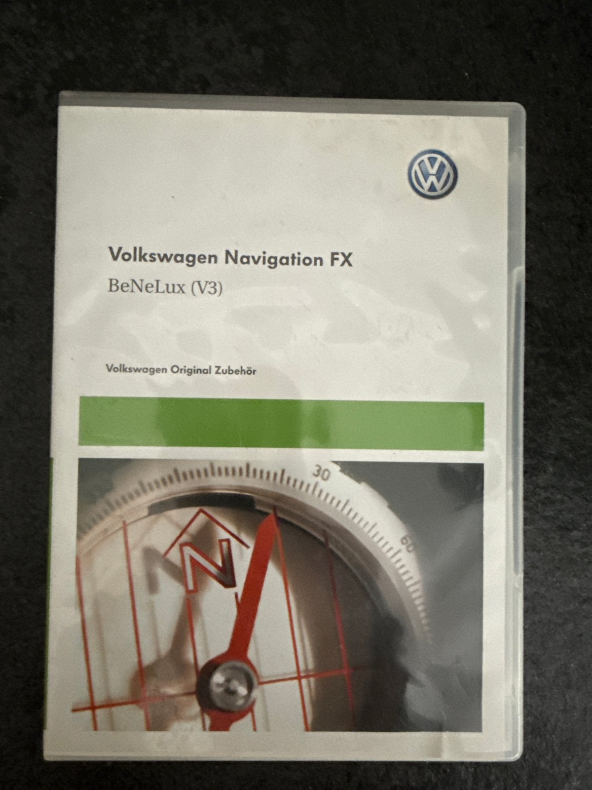 VW Navigation FX Benelux (V3) Navigatie CD's + SD-kaart, Ophalen of Verzenden, Zo goed als nieuw