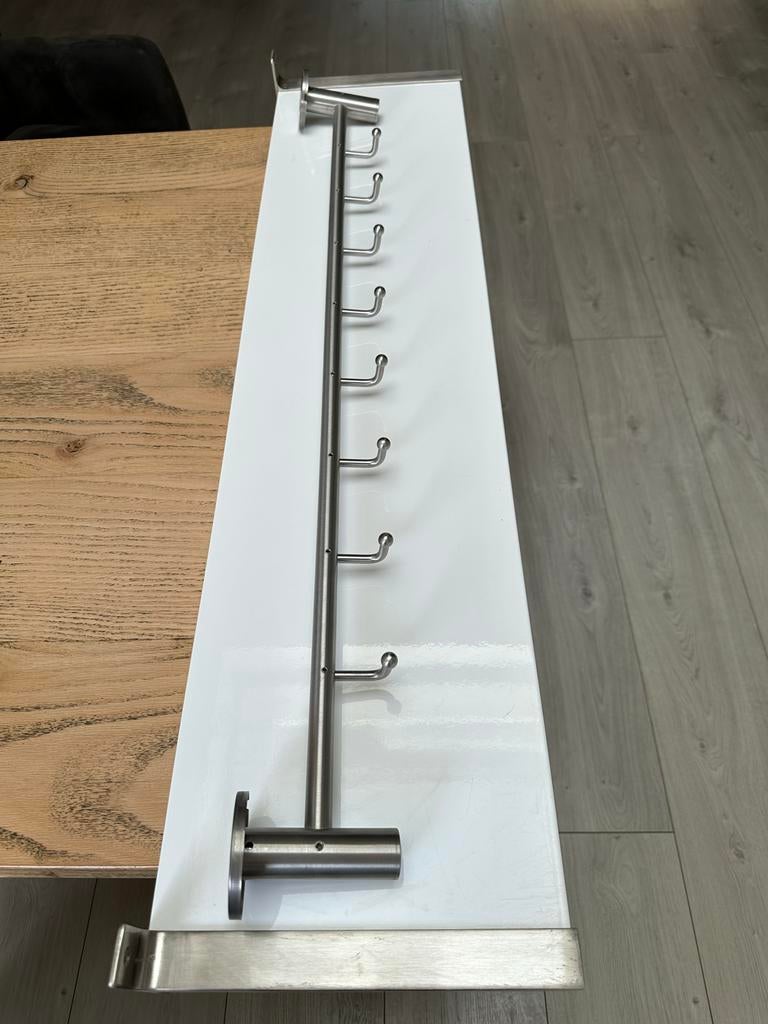 Moderne RVS wandkapstok met 8 haken, Wandkapstok, Gebruikt, 100 tot 150 cm, Ophalen of Verzenden