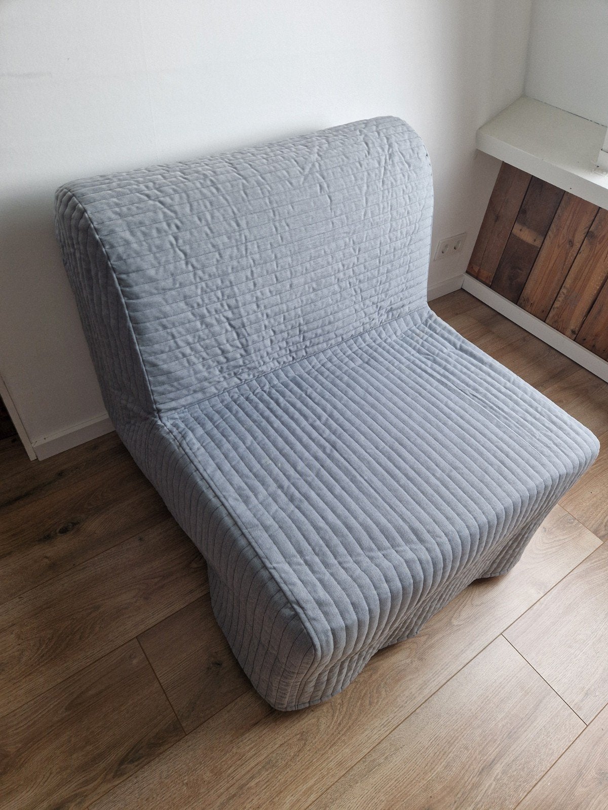 Ikea slaapfauteuil LYCKSELE LÖVÅS, Huis en Inrichting, Slaapkamer | Slaapbanken, Ophalen, Eenpersoons, 190 cm of minder, Zo goed als nieuw