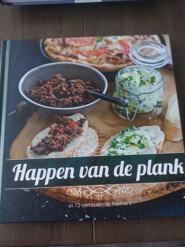 Happen van de plank - Kookboek met 38 recepten, Boeken, Kookboeken, Zo goed als nieuw, Tapas, Hapjes en Dim Sum, Taart, Gebak en Desserts