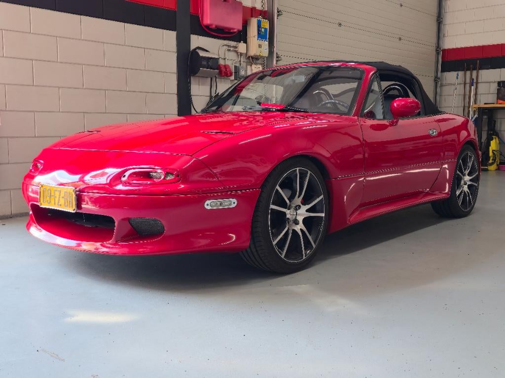 Mazda MX-5 1.6 Miata U9 1990 Rood, Achterwielaandrijving, Zwart, 4 cilinders, Cabriolet