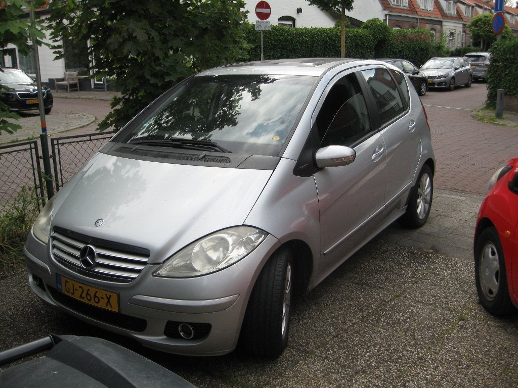 Mercedes-Benz A-Klasse 1.7 A180 5DRS CVT 2005 autom.1675e, Auto's, 400 kg, 49 €/maand, Bedrijf, 115 pk