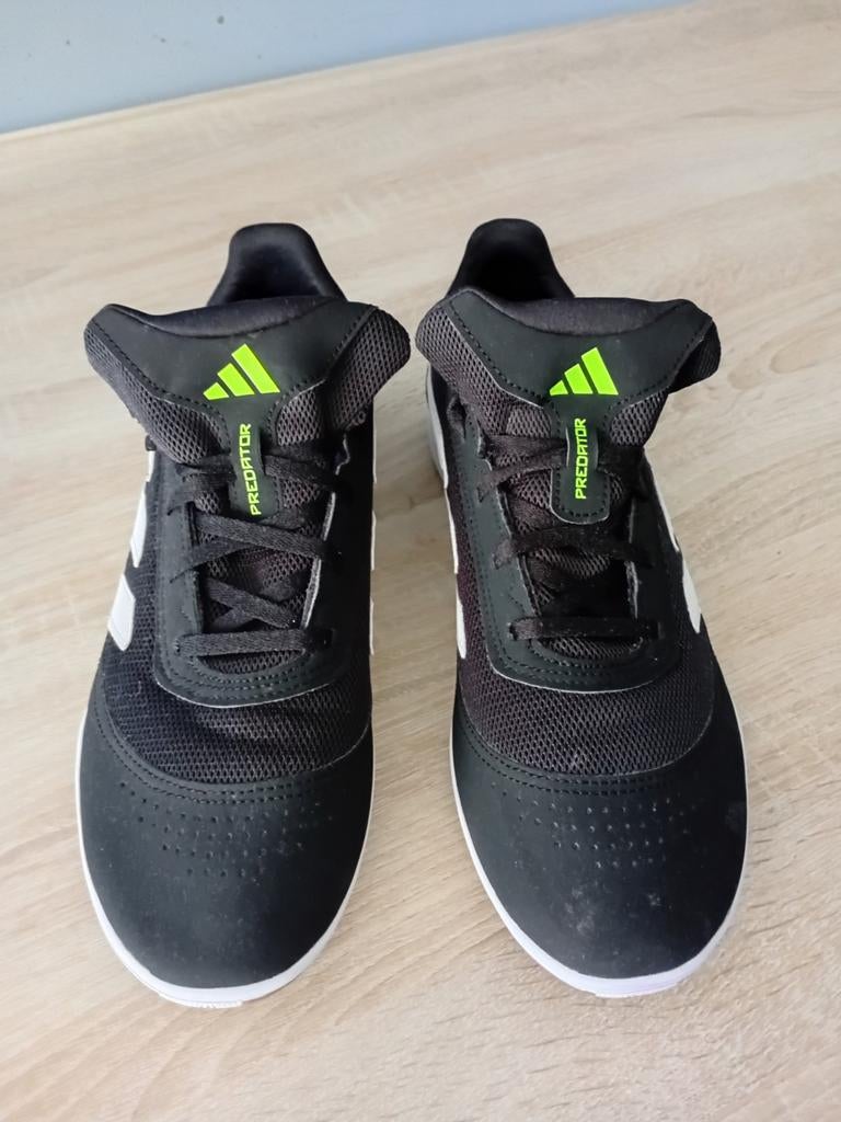 Adidas Predator Sala zaalschoenen maat 46 - Zwart/Wit/Neon, Sport en Fitness, Ophalen of Verzenden, Zo goed als nieuw, Schoenen