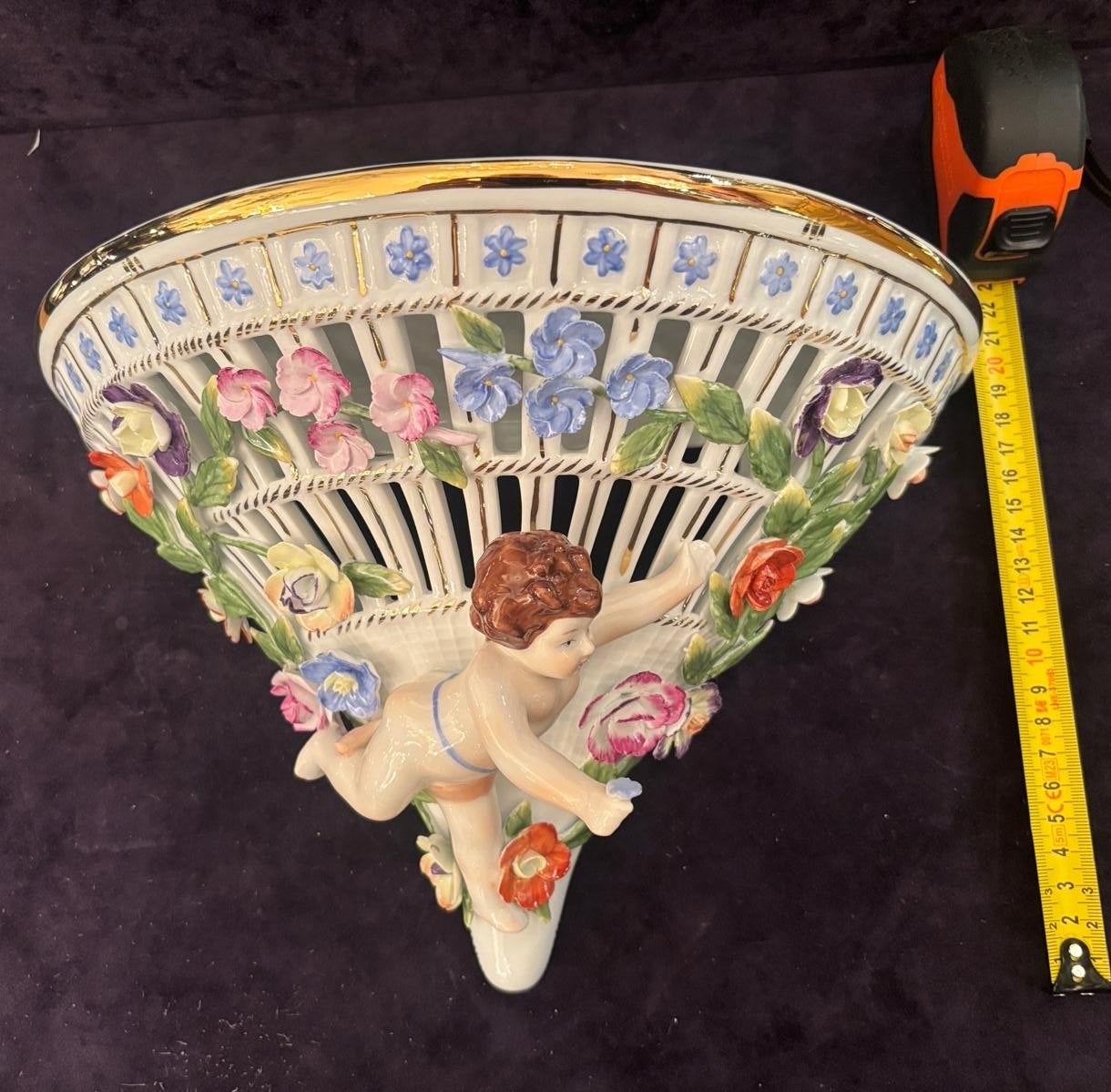 Gesigneerde Dresden console met cherubijn en bloemen, Antiek en Kunst, Verzenden