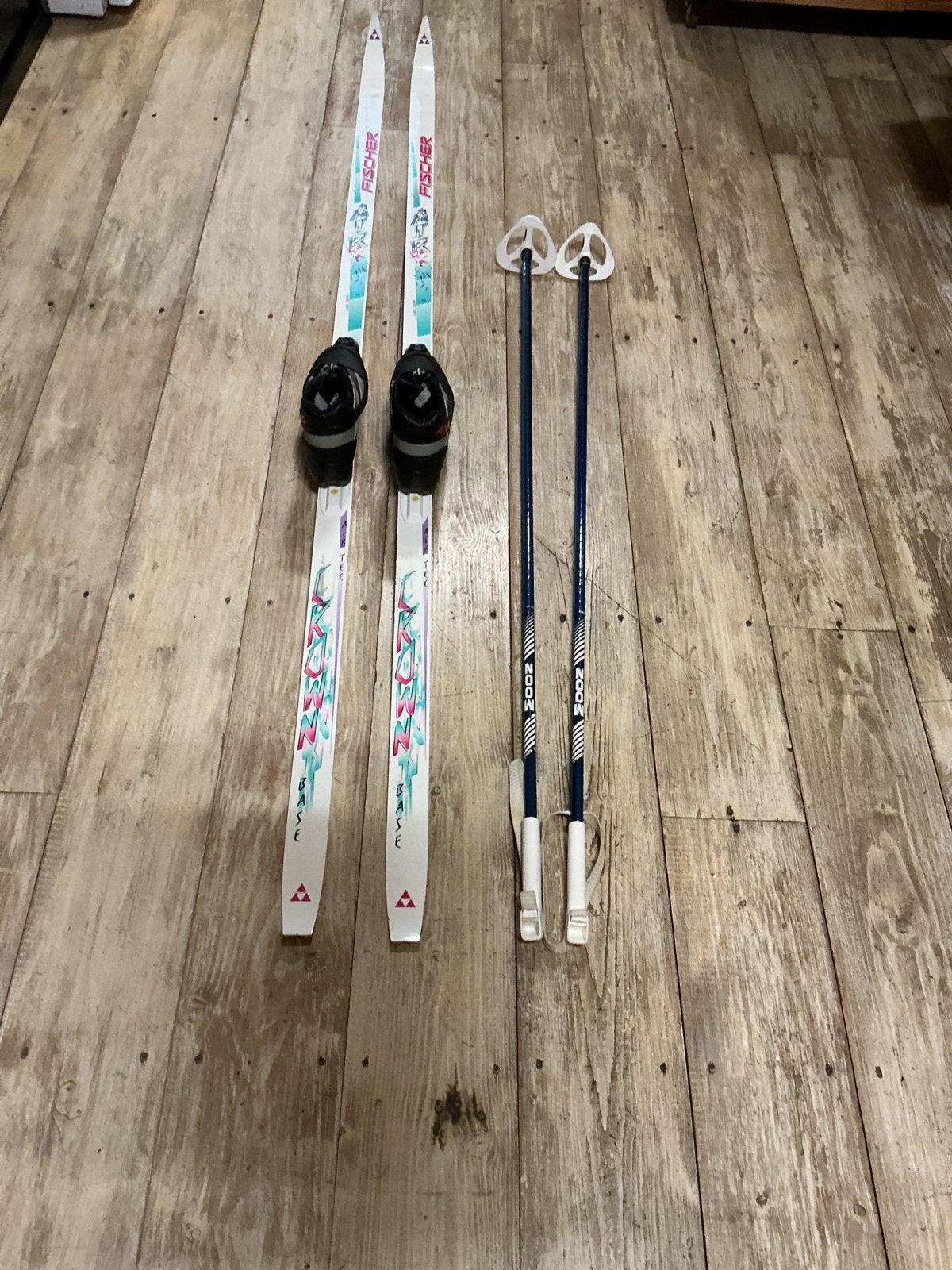 Fischer Crown langlaufski's met stokken en langlaufschoenen, Ophalen, 140 tot 160 cm, Fischer, Zo goed als nieuw
