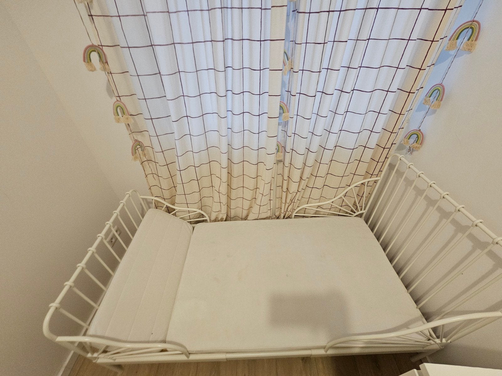 Wit metalen meegroeibed van ikea met matras, Ophalen, Gebruikt, Eenpersoons, Wit