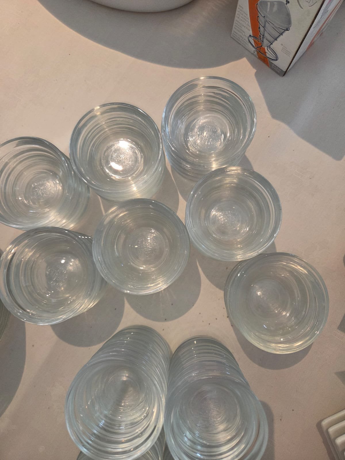 Grote partij Duralex glazen schaaltjes - 107 stuks (2 maten), Ophalen, Zo goed als nieuw, Glas, Schaal of Schalen
