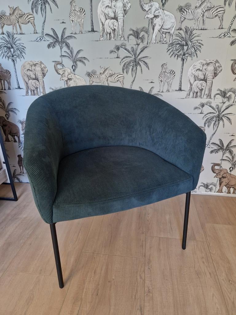 Karwei Fauteuil Nikki - Velvet Donkergroen, Huis en Inrichting, Fauteuils, Ophalen, 75 tot 100 cm, Zo goed als nieuw, Stof