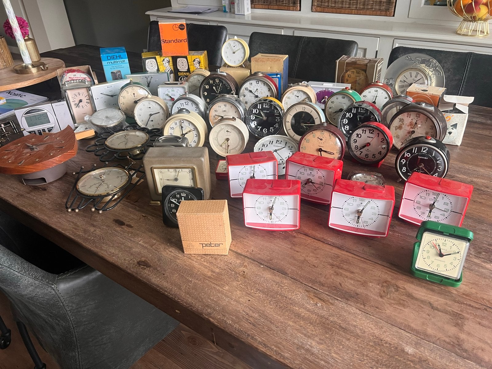 Grote collectie 55 stuks vintage wekkers en reiswekkers, Ophalen of Verzenden