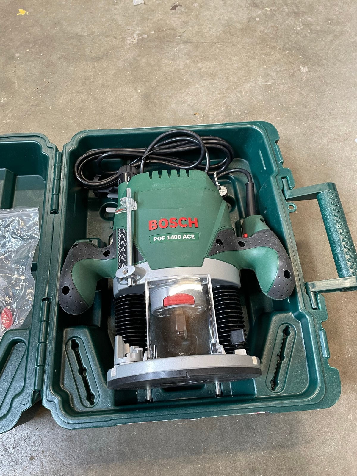 Bosch POF 1400 ACE Bovenfrees - Nieuw in doos, Ophalen of Verzenden, Nieuw, Elektrisch, Bovenfrees