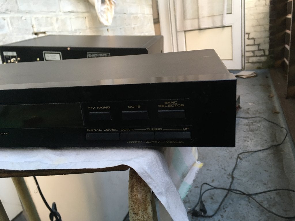 Foto 18 van Pioneer stereo Tuner TX-1070 R of Tuner F-551L, 2 soorten