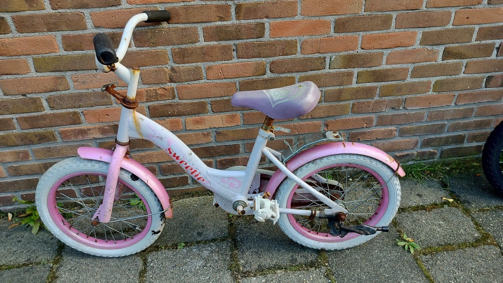 Meisjesfiets roze wit 16 inch, Fietsen en Brommers, Ophalen, Gebruikt, 16 tot 20 inch