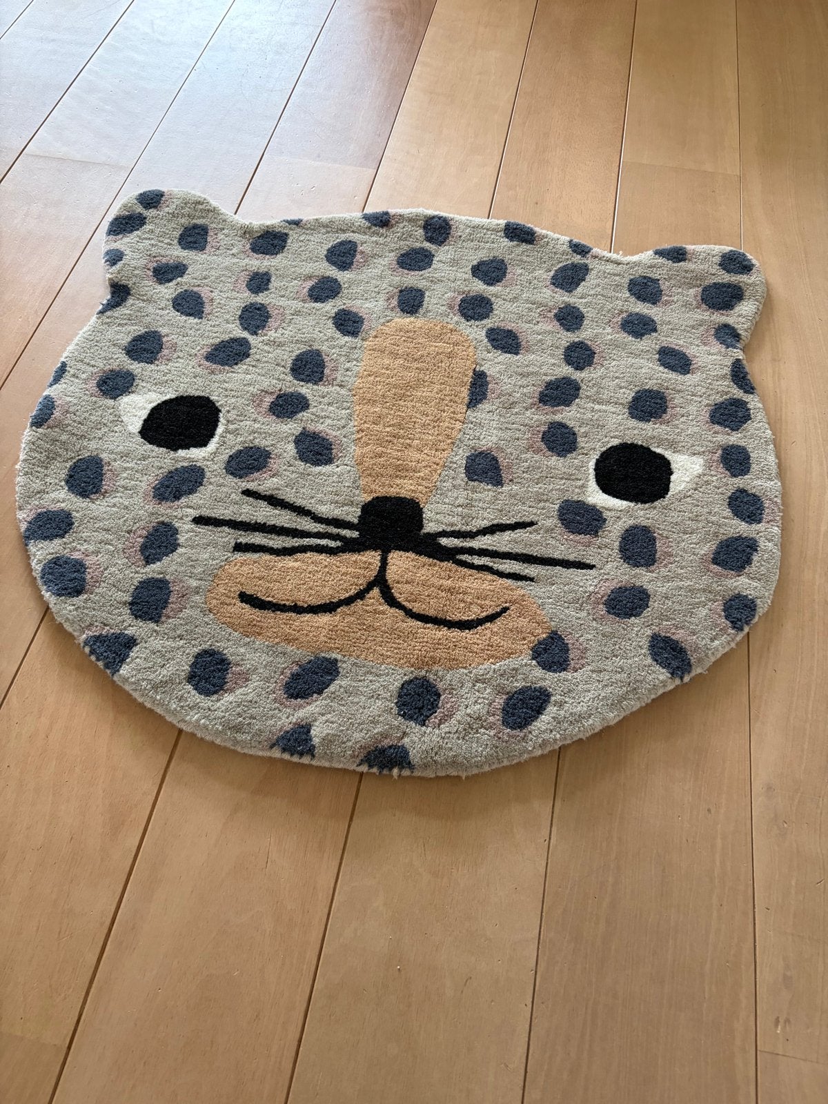 Leopard Vloerkleed OYOY Mini - 80% Wol, 20% Katoen, Ophalen, 50 tot 100 cm, Zo goed als nieuw, Grijs