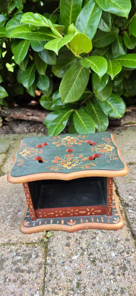 Houten stoofje met bloemenpatroon, Antiek en Kunst, Ophalen of Verzenden