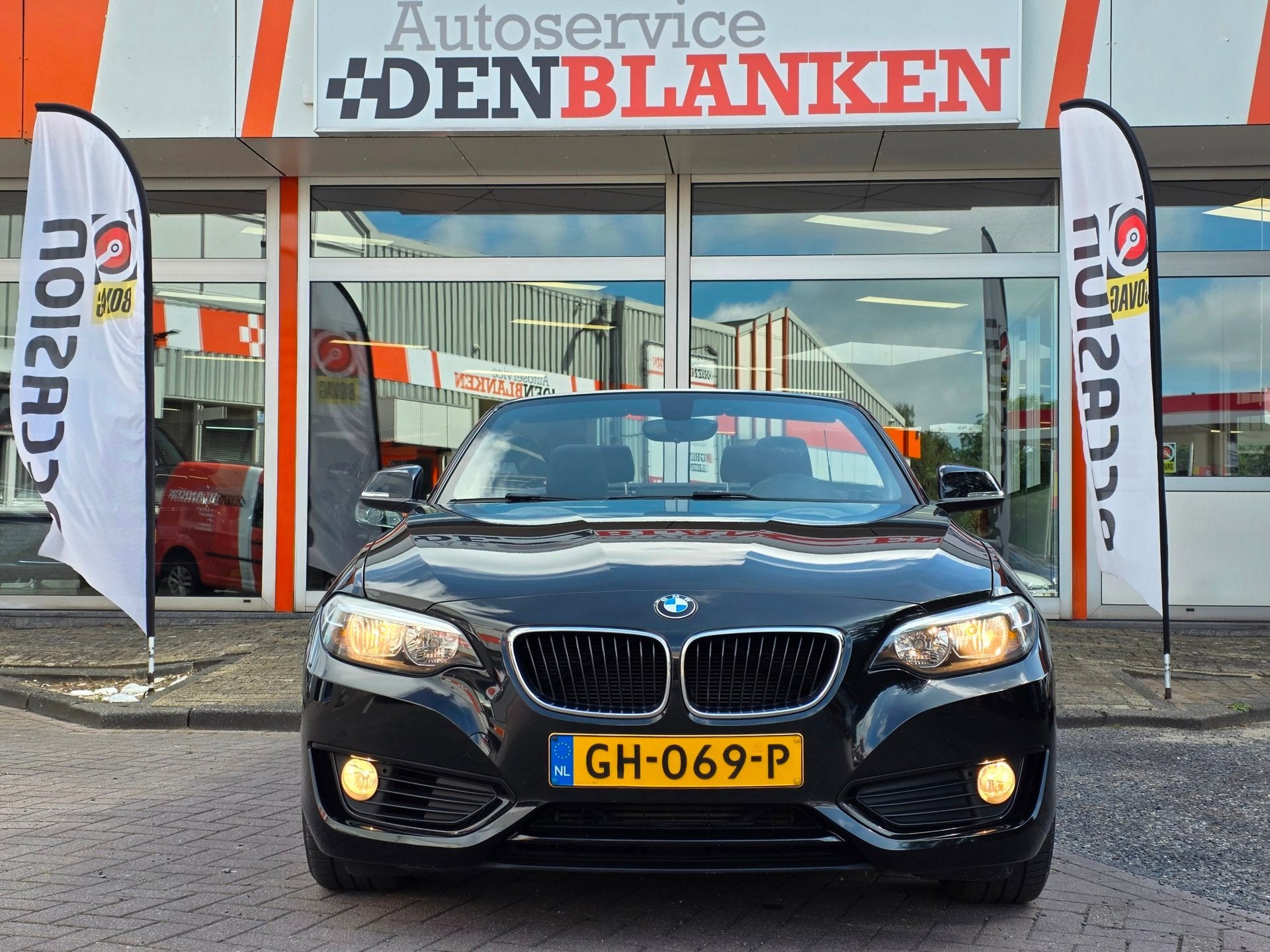 BMW 2-serie Cabrio 218i Automaat BJ.2015 / Navigatie / Clima, Auto's, Dealer onderhouden, Gebruikt, Cabriolet, 4 stoelen