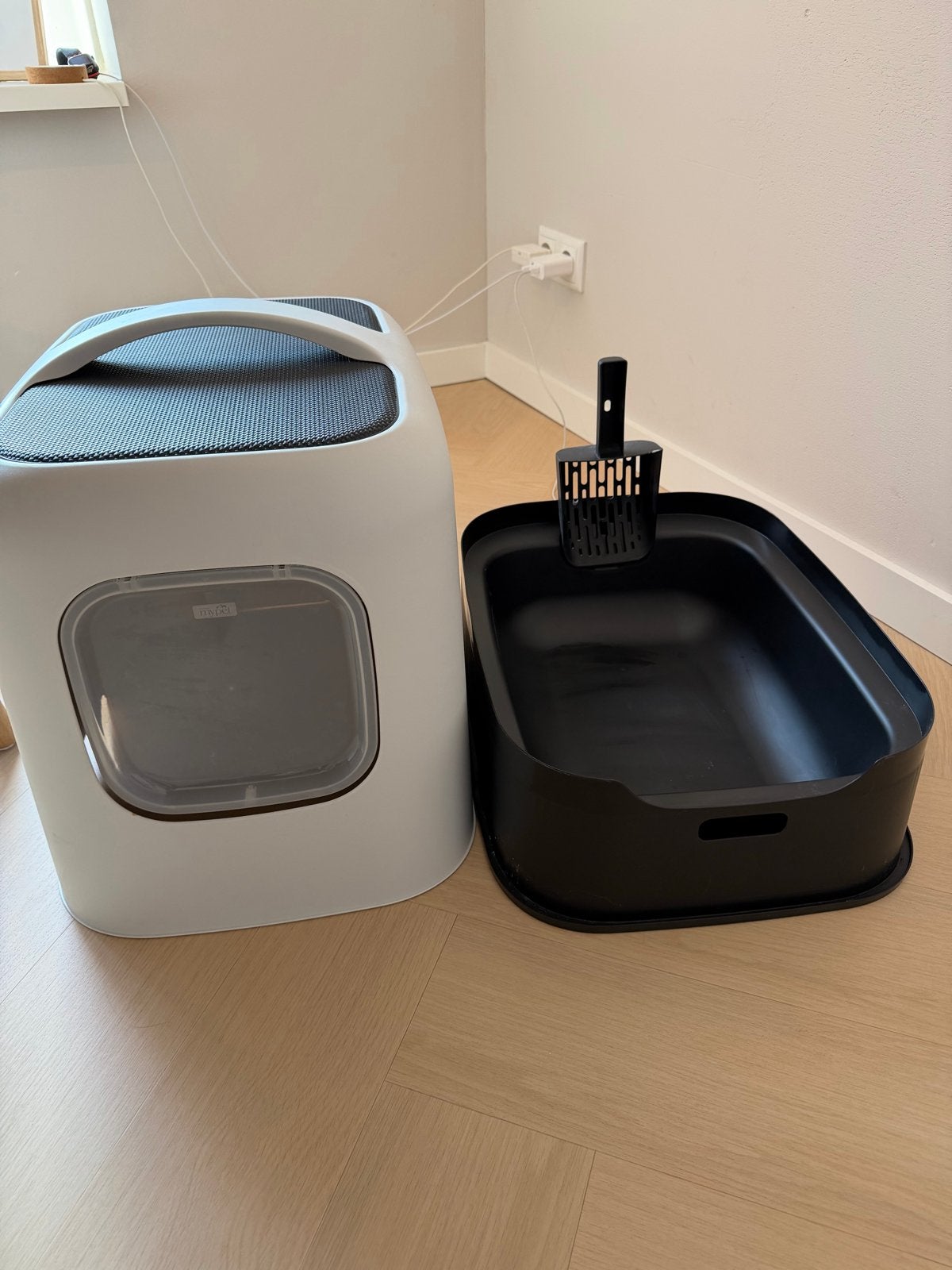 (Bijna) nieuwe kattenbak, Dieren en Toebehoren, Ophalen, Zo goed als nieuw, Gesloten
