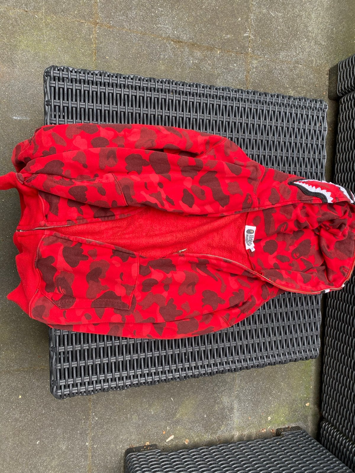BAPE A Bathing Ape Hoodie Rood Camo Maat M, Ophalen of Verzenden, Gedragen