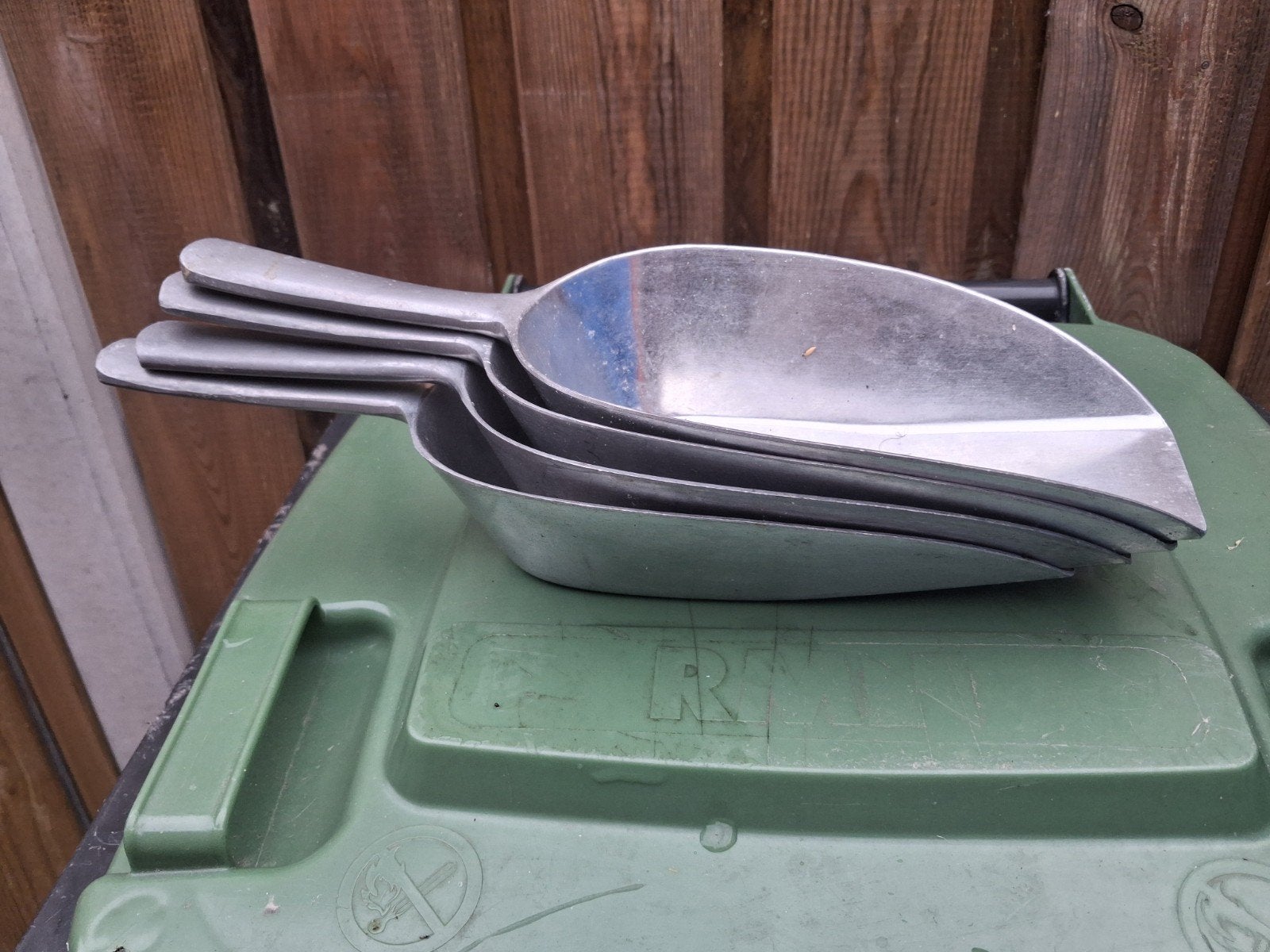 Set van aluminium snoepscheppen / ijsscheppen, Ophalen