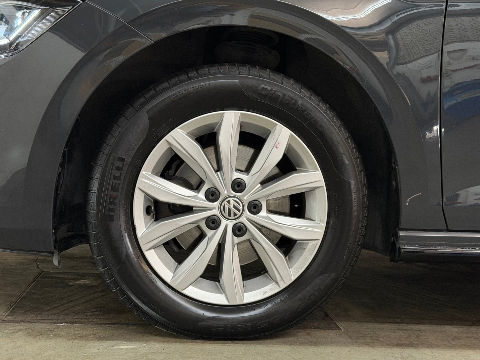 Volkswagen Polo 1.6 TDI R-Line 2019 DSG LED CLIMA NAVI CAR-P, Auto's, Dealer onderhouden, Stof, Gebruikt, Euro 6