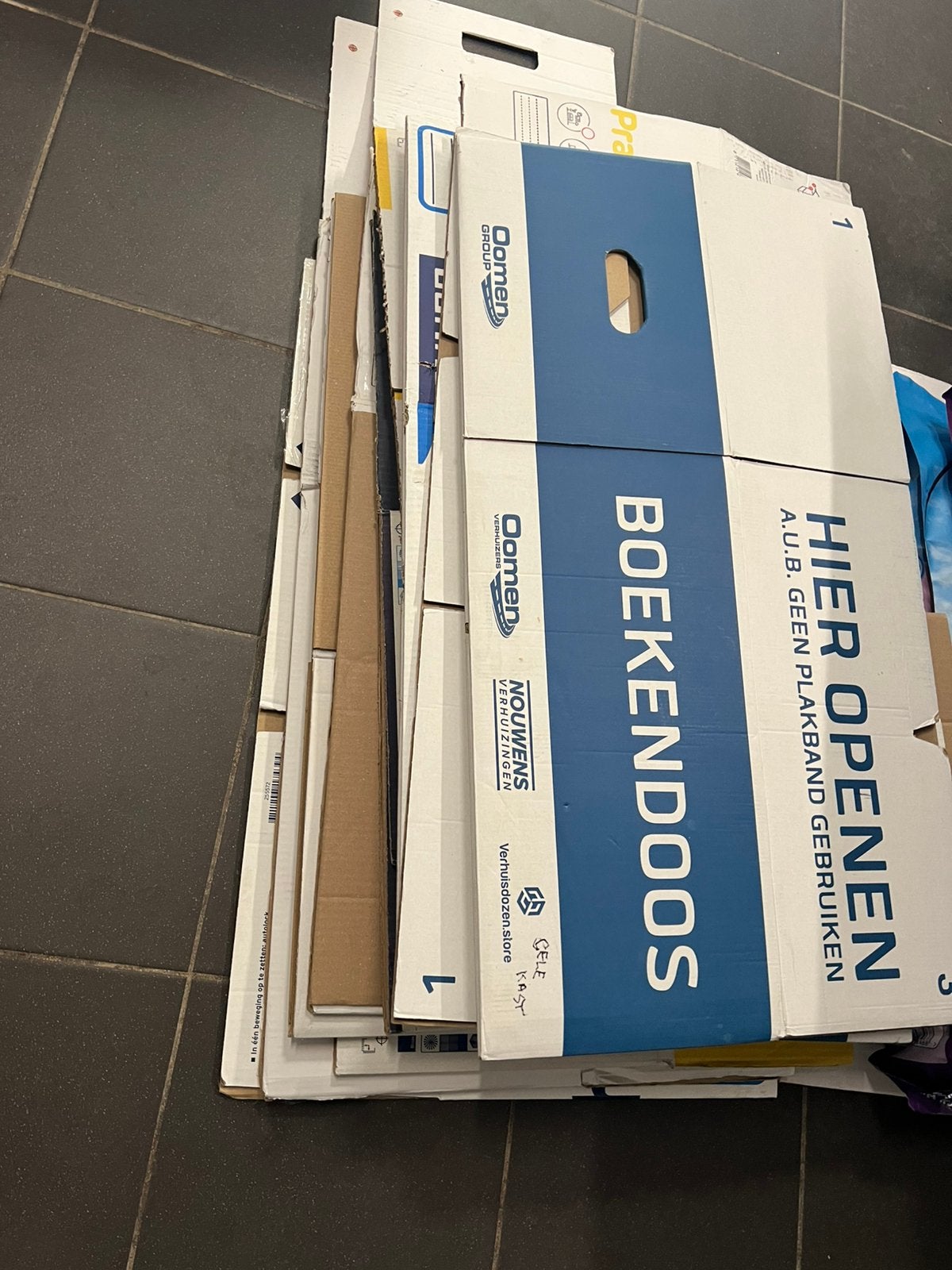 Verhuisdozen en boekendozn, Doe-het-zelf en Verbouw, Kratten en Dozen, Ophalen, Doos, 40 tot 60 cm, 50 tot 75 cm