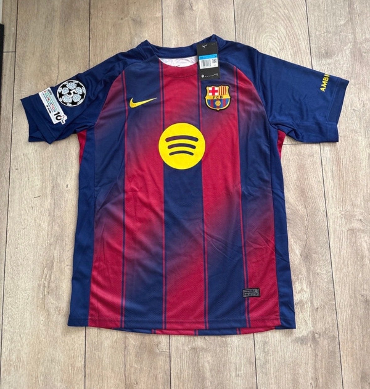 Nieuw FC Barcelona Thuisshirt Maat M, Sport en Fitness, Maat M, Ophalen of Verzenden, Nieuw, Shirt