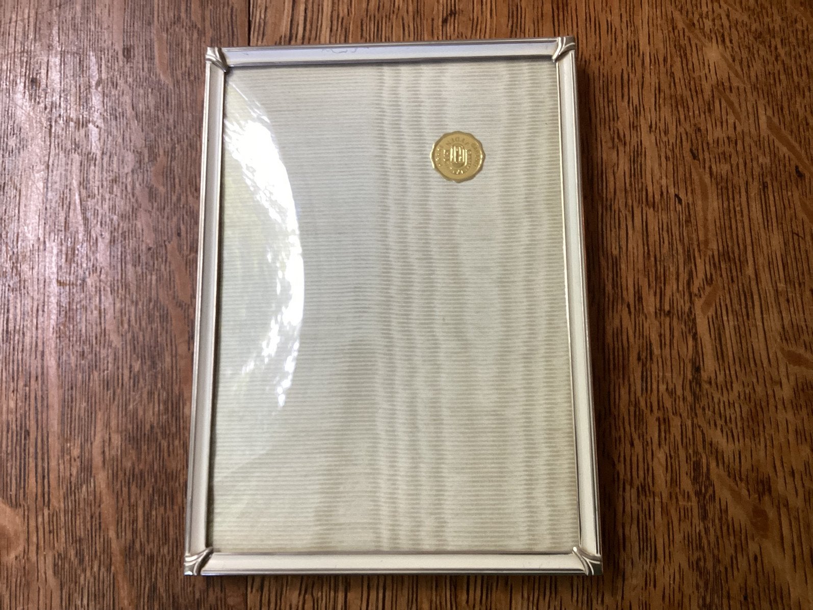 Oude Fotolijst.Bol Glas.Metalen Rand en Emaille Sierhoekjes, Gebruikt, Zilver, Metaal, Ophalen of Verzenden