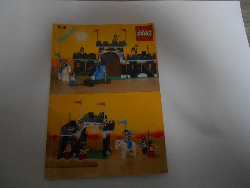 lego oud kasteel instructieboekje bouwhandleiding 6059, Kinderen en Baby's, Speelgoed | Duplo en Lego, Ophalen, Gebruikt, Lego