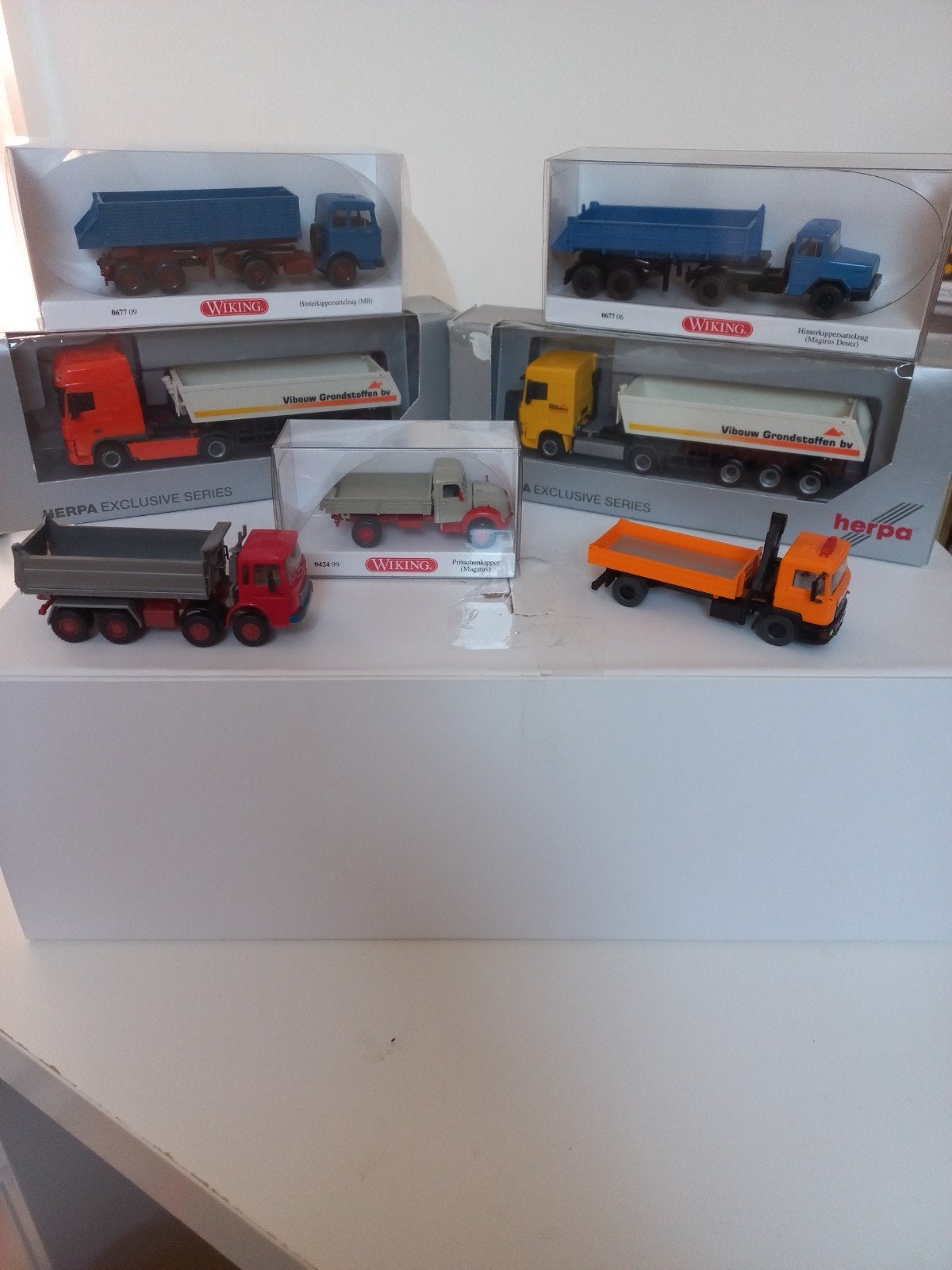Te koop 7 kiepauto's, Ophalen, Nieuw, Bus of Vrachtwagen, Herpa